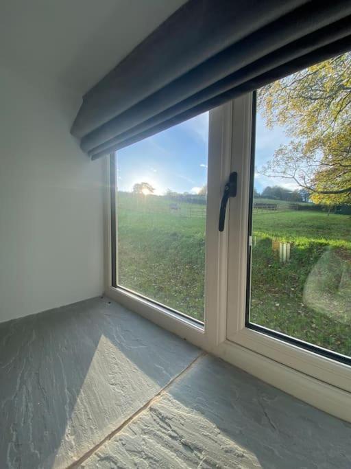 Luxury Detached Peak District Stone Barn - Dog Friendly Villa Hazelwood Bagian luar foto