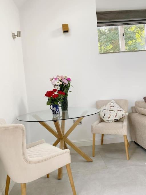 Luxury Detached Peak District Stone Barn - Dog Friendly Villa Hazelwood Bagian luar foto